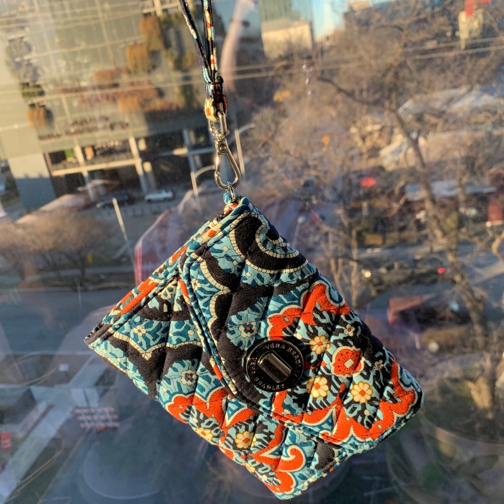 Vera Bradley Wristlet NWOT